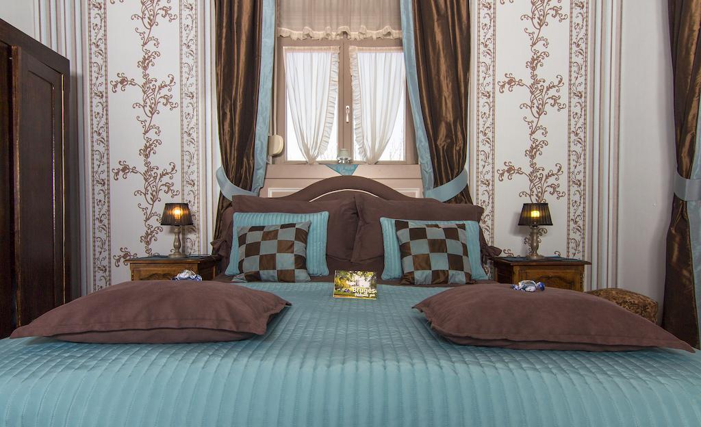 B&B De Vijf Zuilen Brugge Phòng bức ảnh